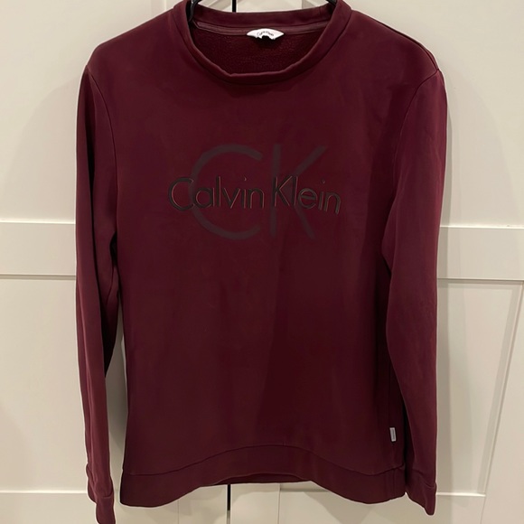NWT Large Burgundy Calvin Klein Crewneck